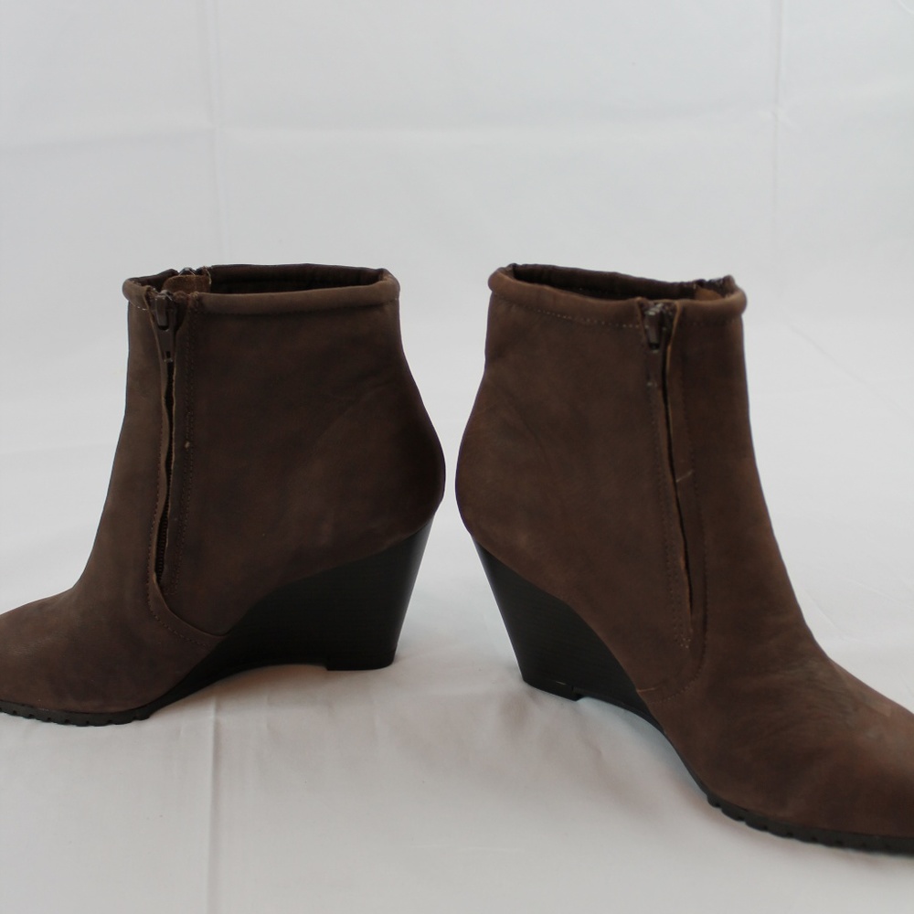 Halston Leather Wedge Ankle Boots 8 Hal Brown NEW - Picture 5 of 6